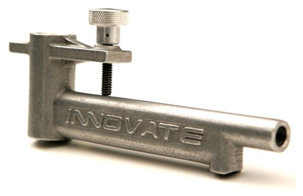 Innovate Eksosklemme for O2-sensor