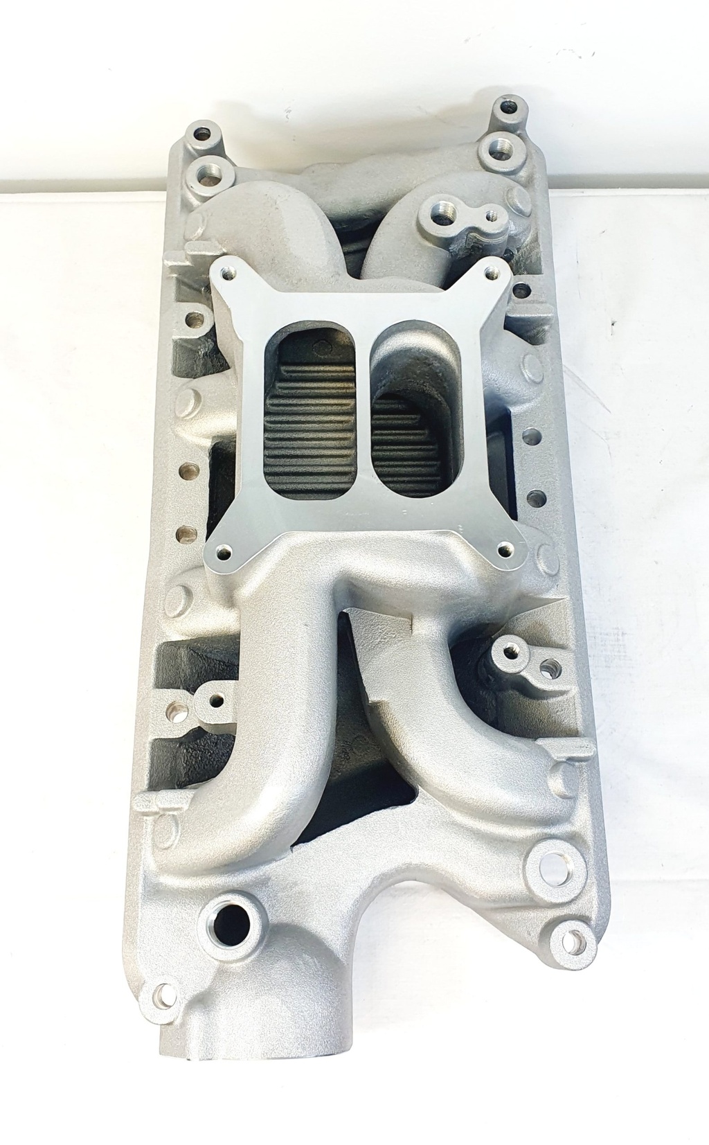 Inntaksmanifold Ford Small Block Air Gap