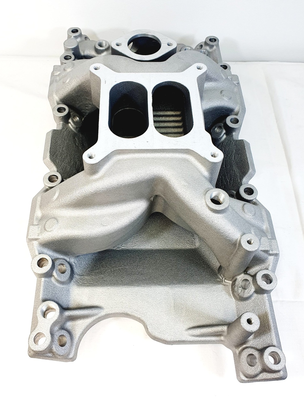 Inntaksmanifold Chrysler Small Block Air Gap