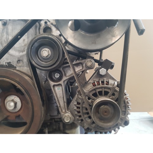 Universal Generatorstrammer