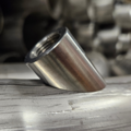 Buet lambdamutter M18x1,5 rustfritt stål (45°)