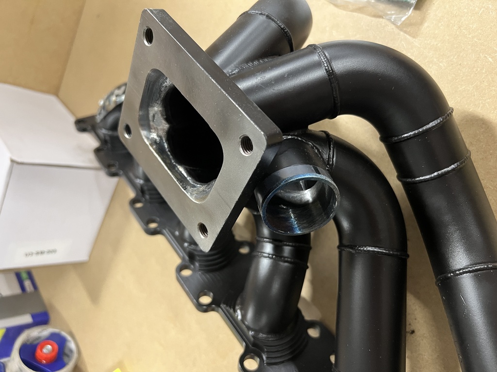 CMR Manifold Mercedes OM606 - w124/w202 svart stål
